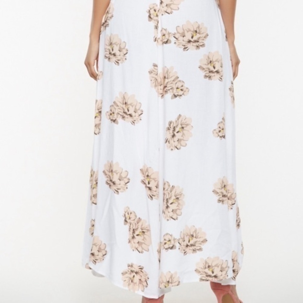 ❣️ Sale was $50 down sizing ❣️ Beautiful wrap dress - Picture 5 of 5